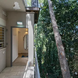 carmel-boutique-apartments-urban-forest.gethaifahotels.com/
