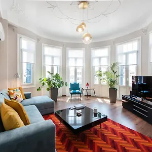 Fandango By Halu!, Gorgeous Neoclassical Next To Metro Station Apartment Thessaloniki